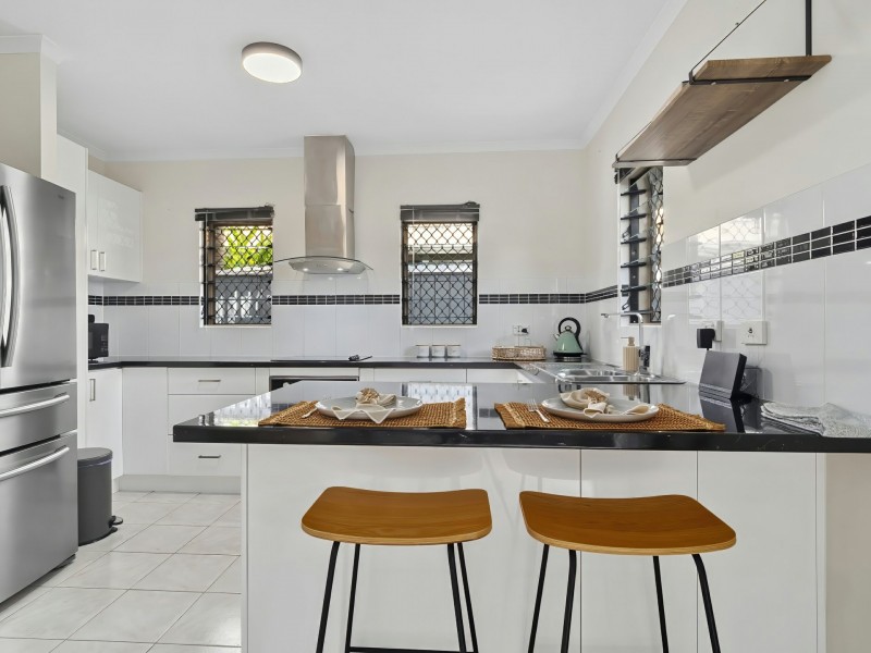 6/25 Rutherford Street, Yorkeys Knob QLD 4878