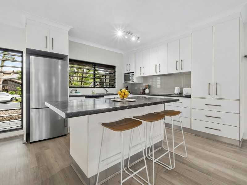 43-45 Beaver Street, Clifton Beach QLD 4879