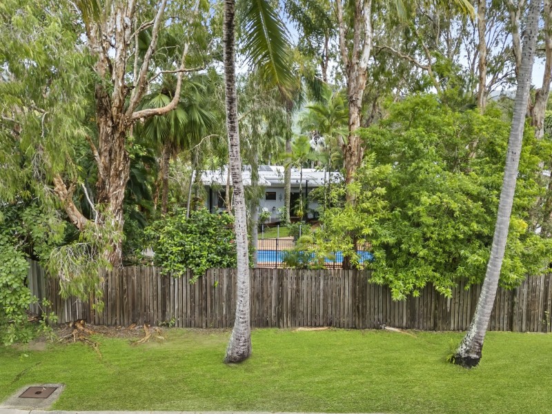 43-45 Beaver Street, Clifton Beach QLD 4879