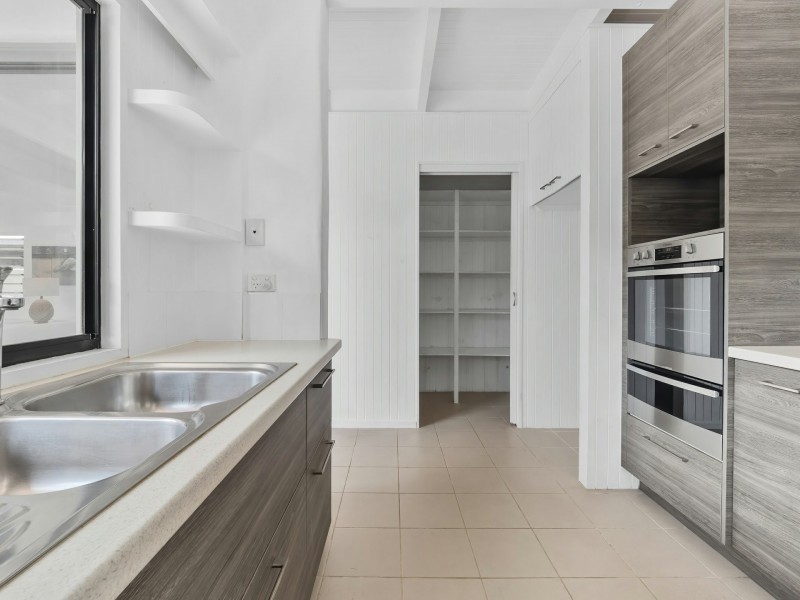 11 Euston Close, Clifton Beach QLD 4879