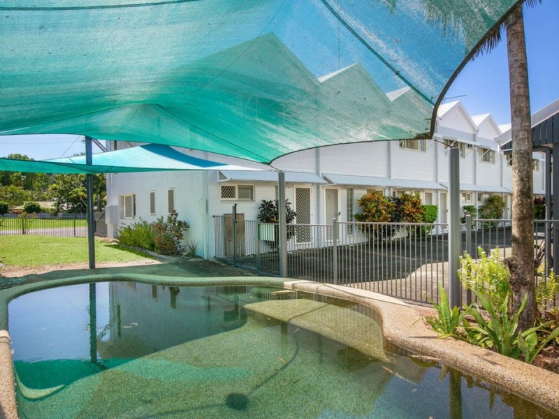 8/43-45 Rutherford St, Yorkeys Knob QLD 4878