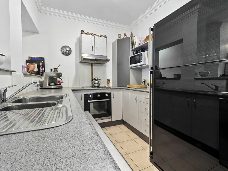 1202/44-62 Clifton Road, Clifton Beach QLD 4879