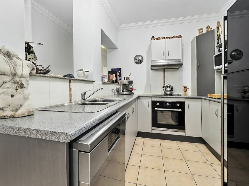1202/44-62 Clifton Road, Clifton Beach QLD 4879