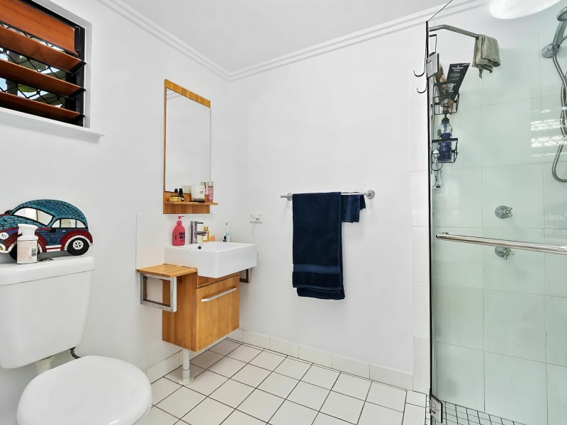 1202/44-62 Clifton Road, Clifton Beach QLD 4879