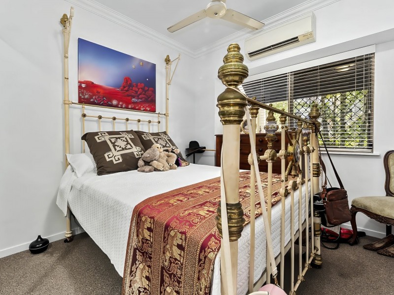 1202/44-62 Clifton Road, Clifton Beach QLD 4879