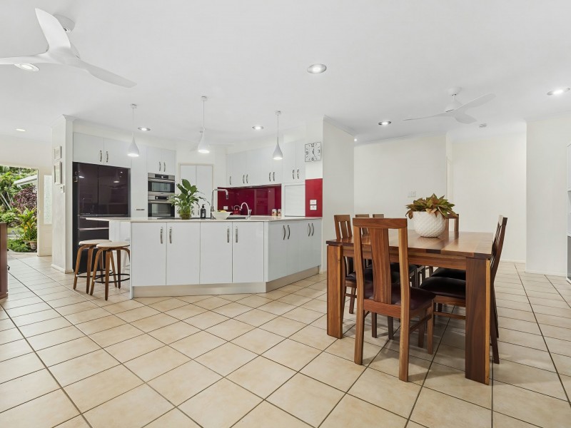 14 Ilse Close, Clifton Beach QLD 4879