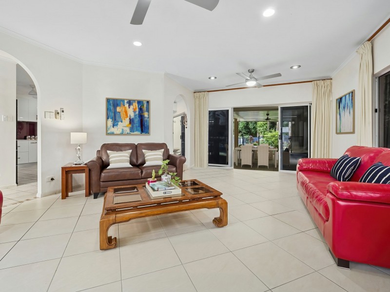 14 Ilse Close, Clifton Beach QLD 4879