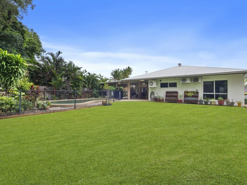 14 Ilse Close, Clifton Beach QLD 4879