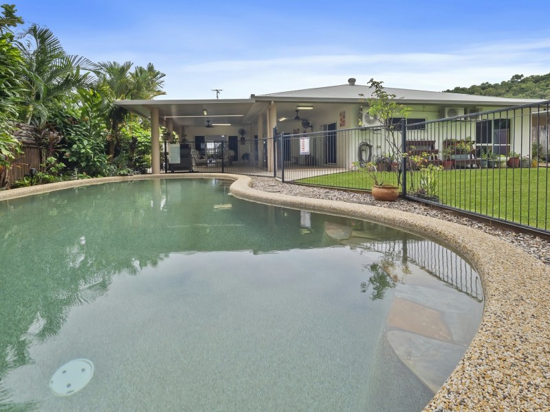 14 Ilse Close, Clifton Beach QLD 4879