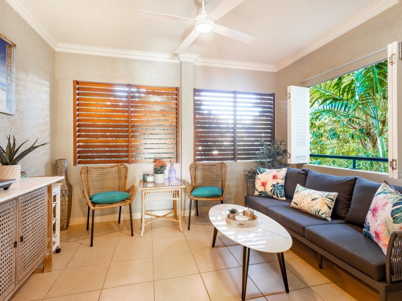 2205/40-42 Clifton Road, Clifton Beach QLD 4879