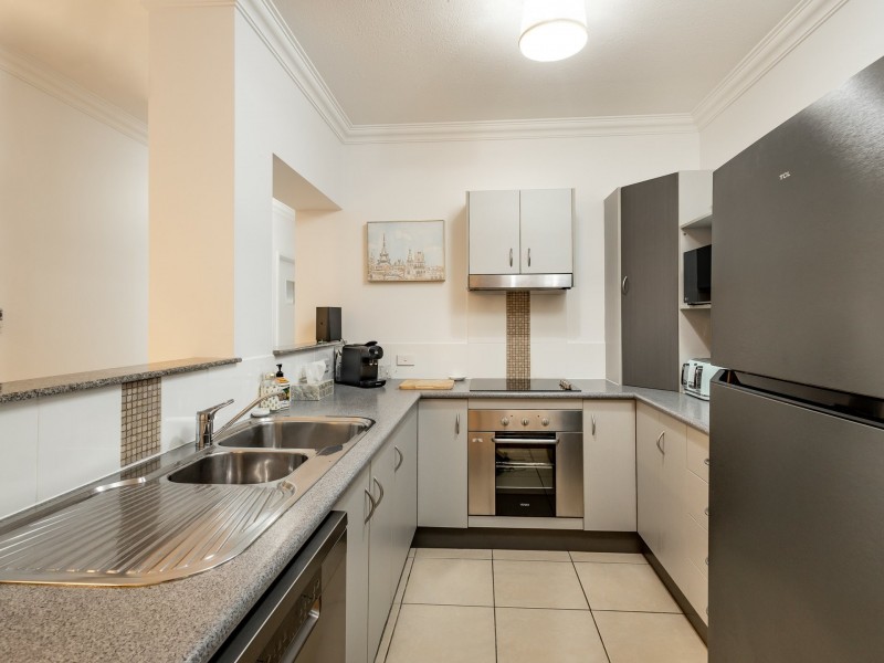 2205/40-42 Clifton Road, Clifton Beach QLD 4879