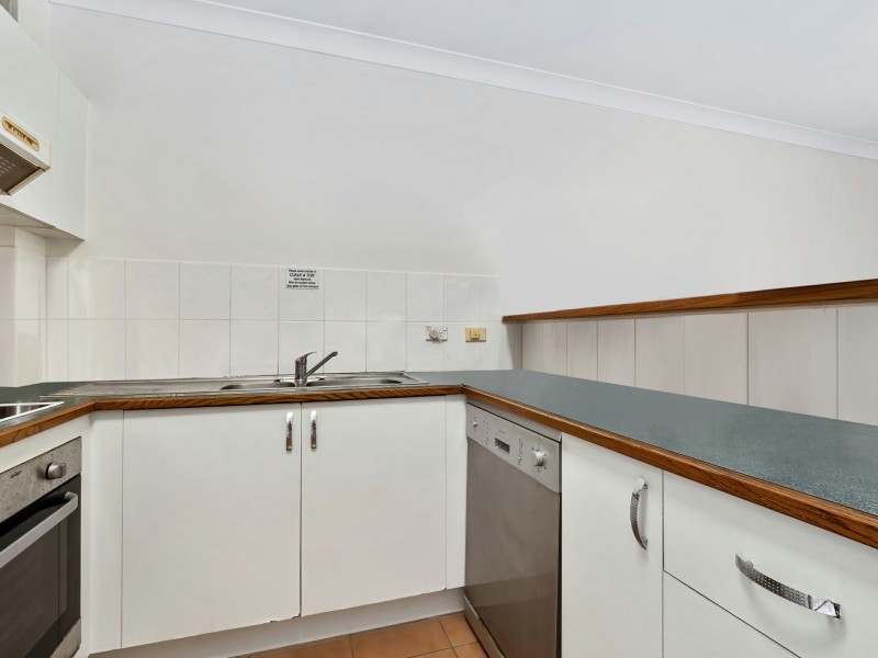 17/61-63 Sims Esplanade, Yorkeys Knob QLD 4878