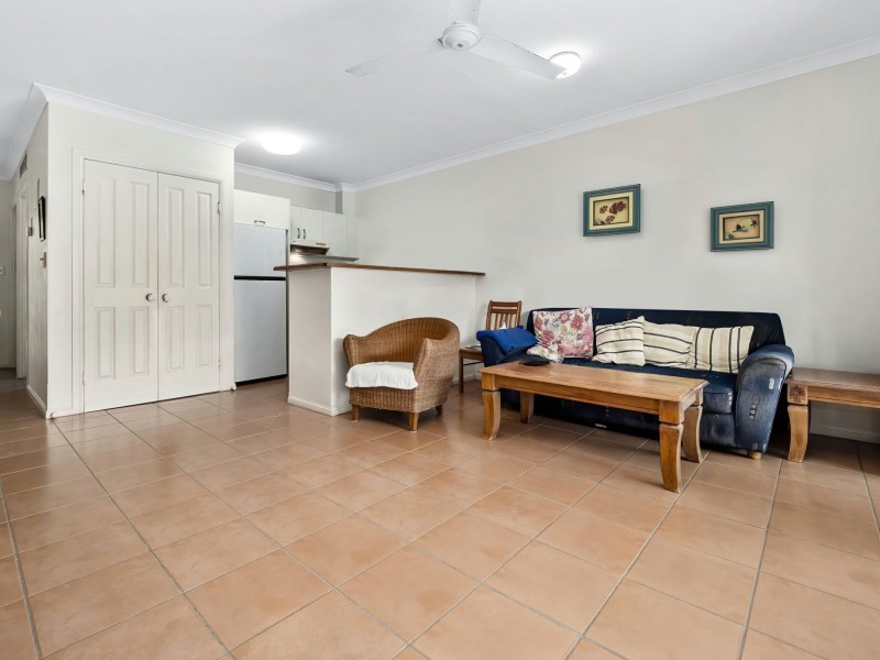 17/61-63 Sims Esplanade, Yorkeys Knob QLD 4878