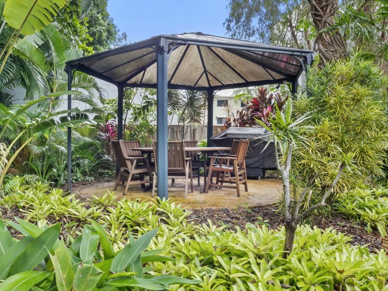 17/61-63 Sims Esplanade, Yorkeys Knob QLD 4878