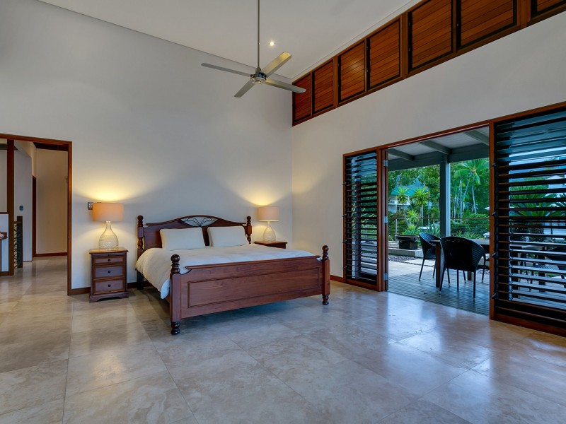 1/61-67 Arlington Esplanade, Clifton Beach QLD 4879