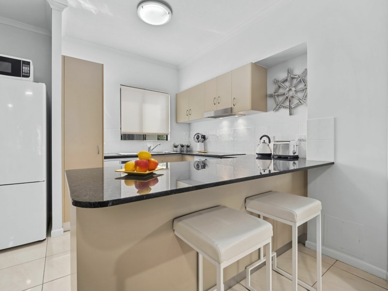7/516-518 Varley Street, Yorkeys Knob QLD 4878