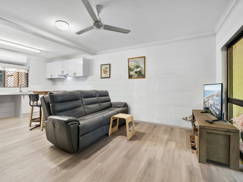 5/22-24 Palm Street, Holloways Beach QLD 4878