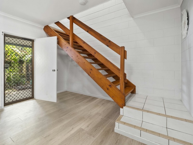 5/22-24 Palm Street, Holloways Beach QLD 4878