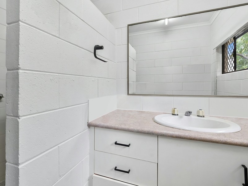 5/22-24 Palm Street, Holloways Beach QLD 4878