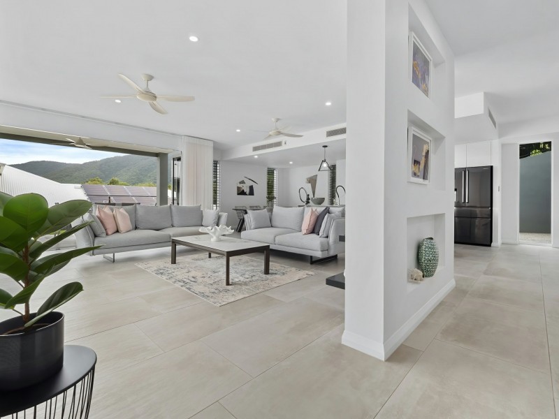 25 Freshwater Avenue, Palm Cove QLD 4879