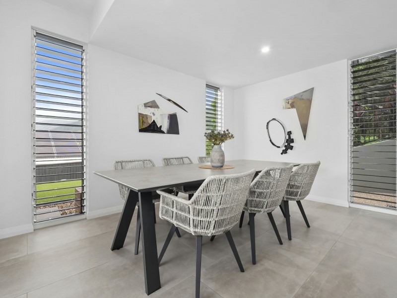 25 Freshwater Avenue, Palm Cove QLD 4879