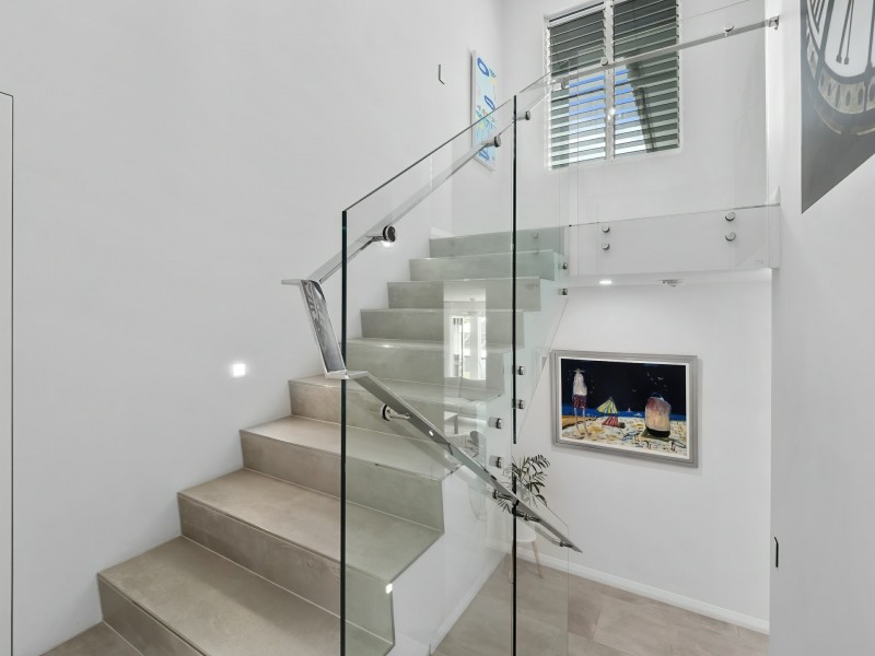 25 Freshwater Avenue, Palm Cove QLD 4879