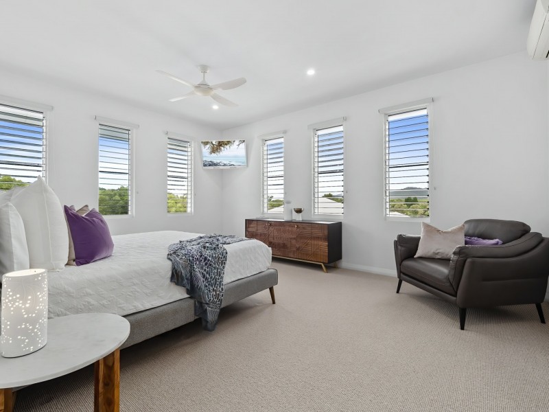 25 Freshwater Avenue, Palm Cove QLD 4879