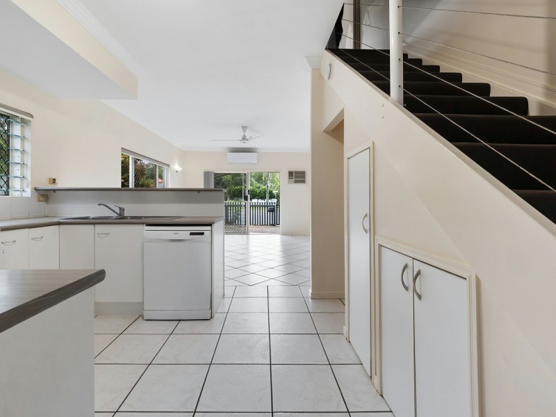 8/43-45 Rutherford Street, Yorkeys Knob QLD 4878