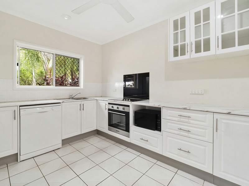 7/77-79 Moore Street, Trinity Beach QLD 4879