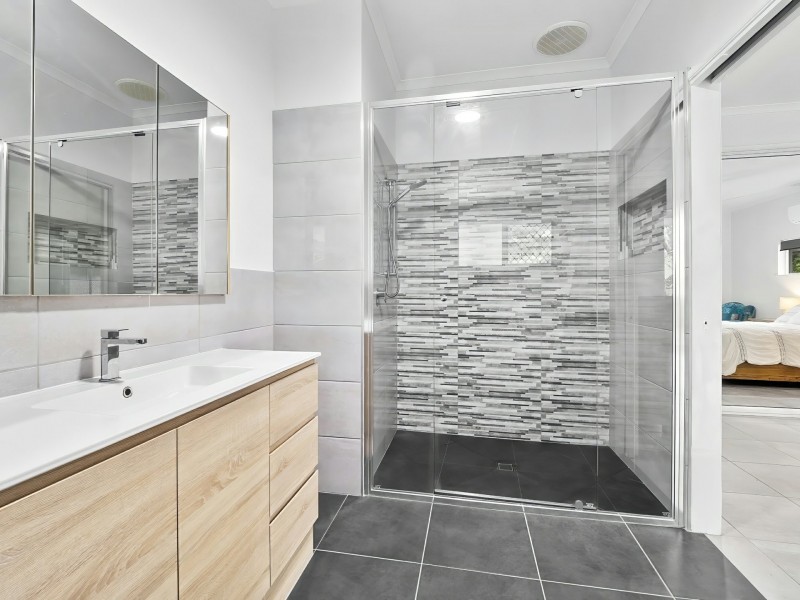 44 Yule Avenue, Clifton Beach QLD 4879