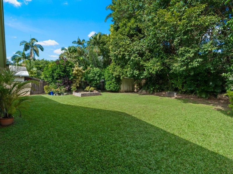 75 Moore Road, Kewarra Beach QLD 4879