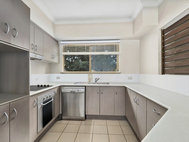 211/55-57 Clifton Road, Clifton Beach QLD 4879