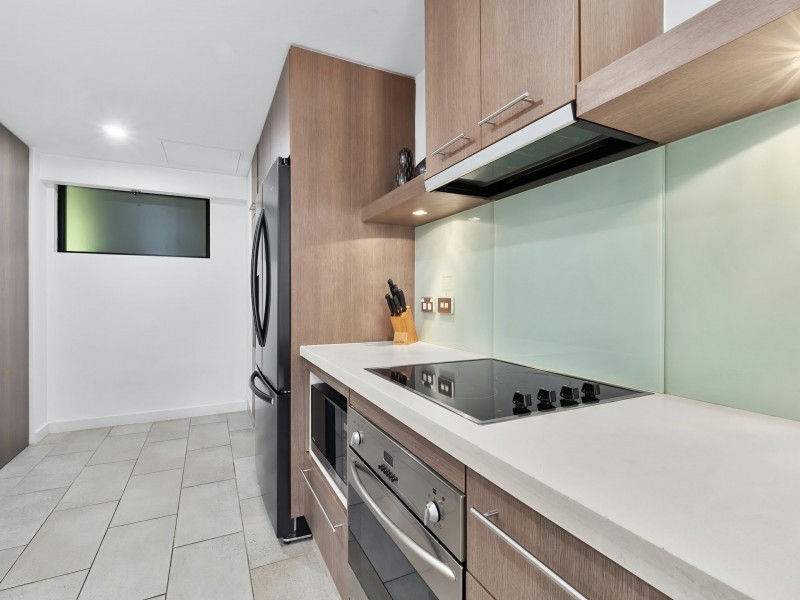 316/5 Triton Street, Palm Cove QLD 4879