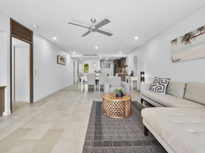 316/5 Triton Street, Palm Cove QLD 4879