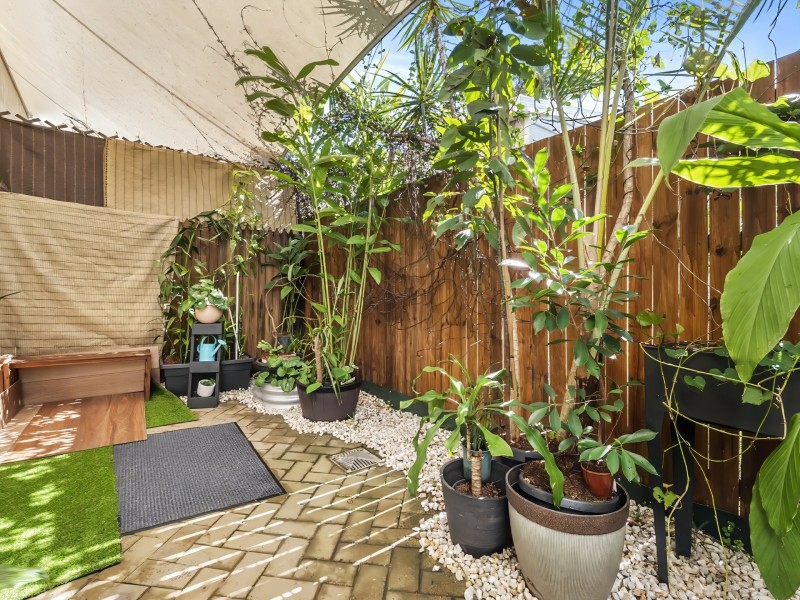 1/205 McLeod Street, Cairns North QLD 4870