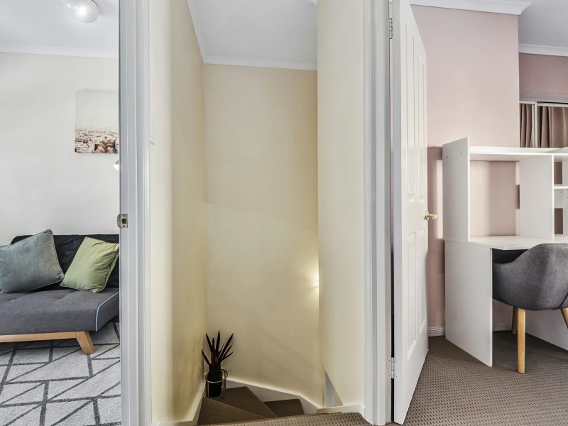 1/205 McLeod Street, Cairns North QLD 4870