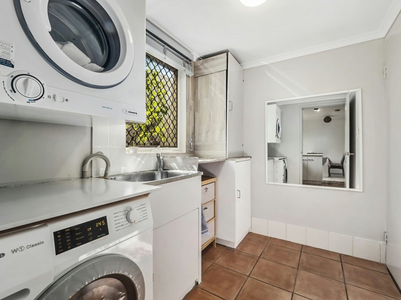 1/205 McLeod Street, Cairns North QLD 4870