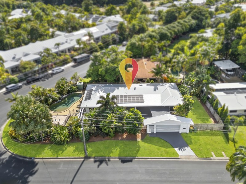 89 Cedar Road, Palm Cove QLD 4879