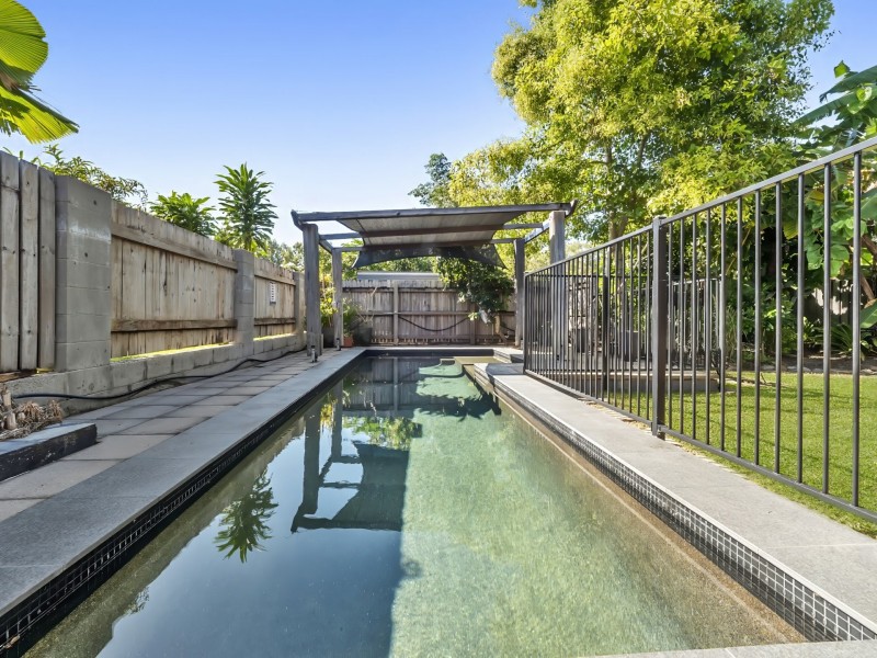 34 Christensen Street, Machans Beach QLD 4878