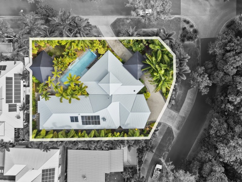 13 Lillian Road, Palm Cove QLD 4879