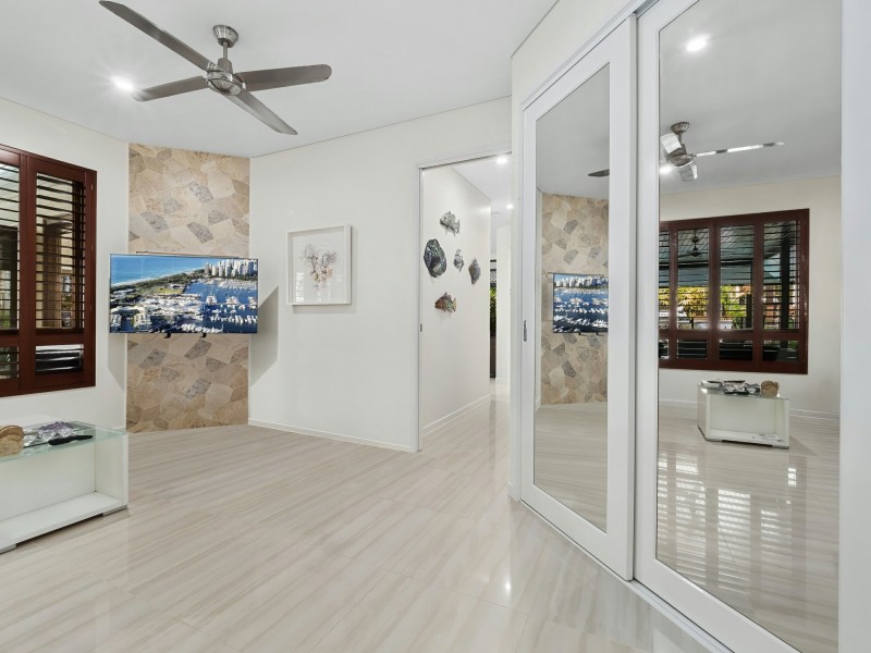 13 Lillian Road, Palm Cove QLD 4879