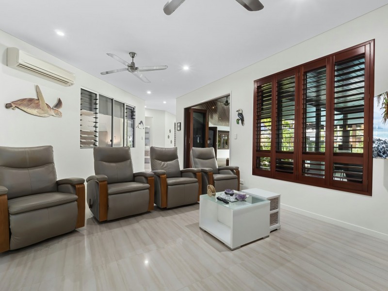 13 Lillian Road, Palm Cove QLD 4879