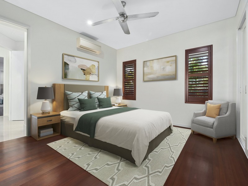 13 Lillian Road, Palm Cove QLD 4879