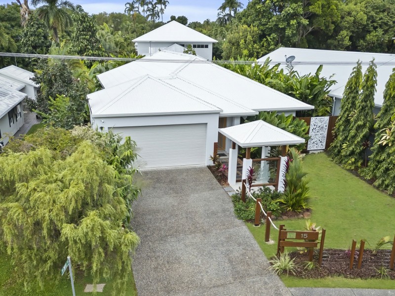 15 Endeavour Road, Clifton Beach QLD 4879