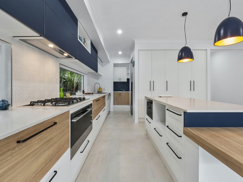 15 Endeavour Road, Clifton Beach QLD 4879