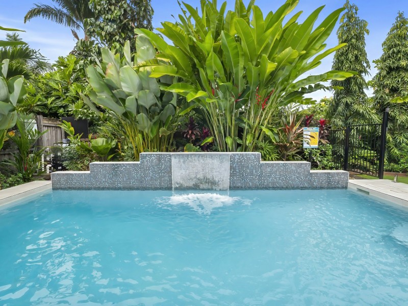 15 Endeavour Road, Clifton Beach QLD 4879