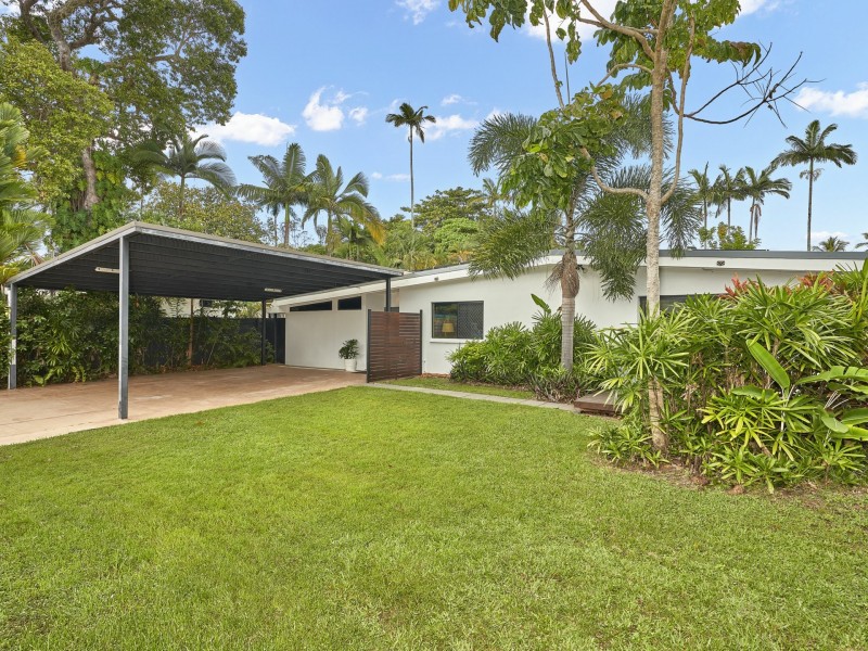 9 Derby Street, Yorkeys Knob QLD 4878