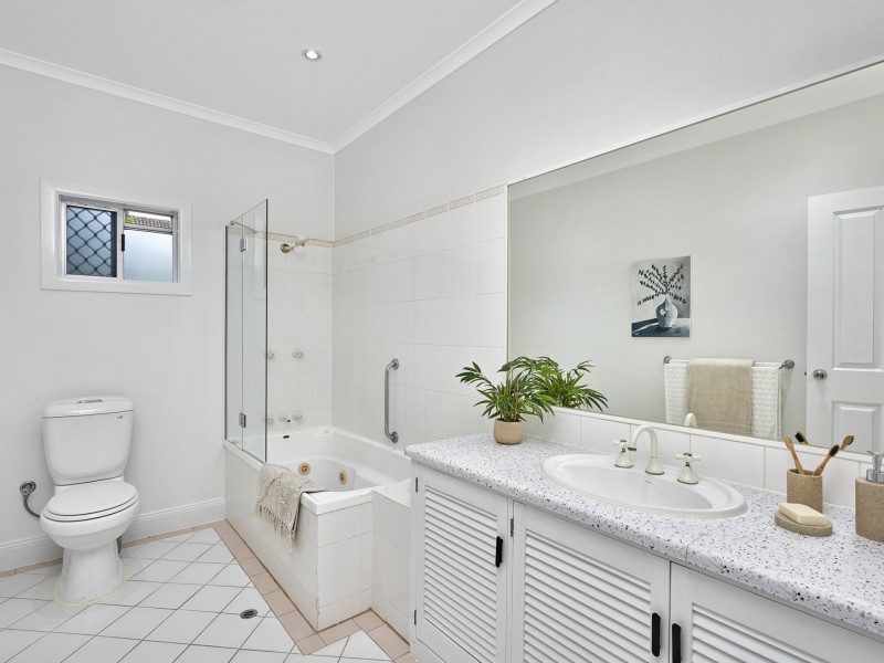 9 Derby Street, Yorkeys Knob QLD 4878