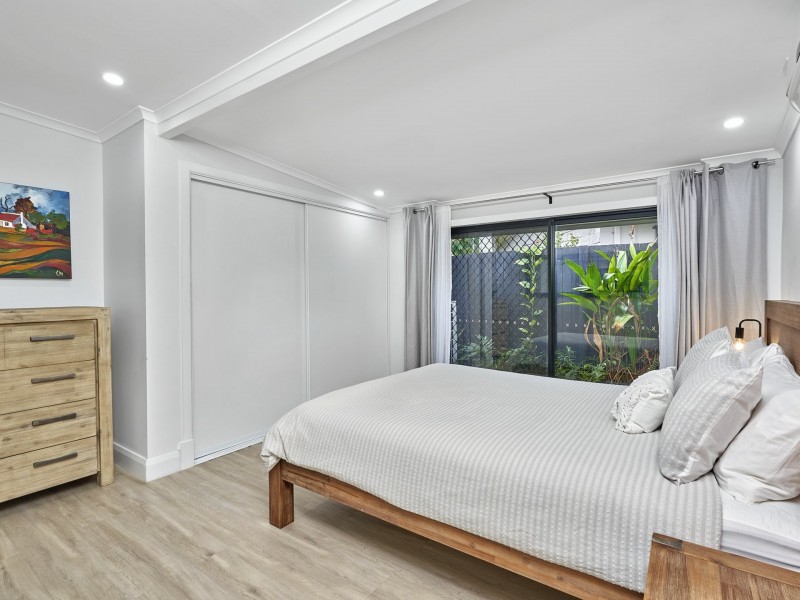 9 Derby Street, Yorkeys Knob QLD 4878