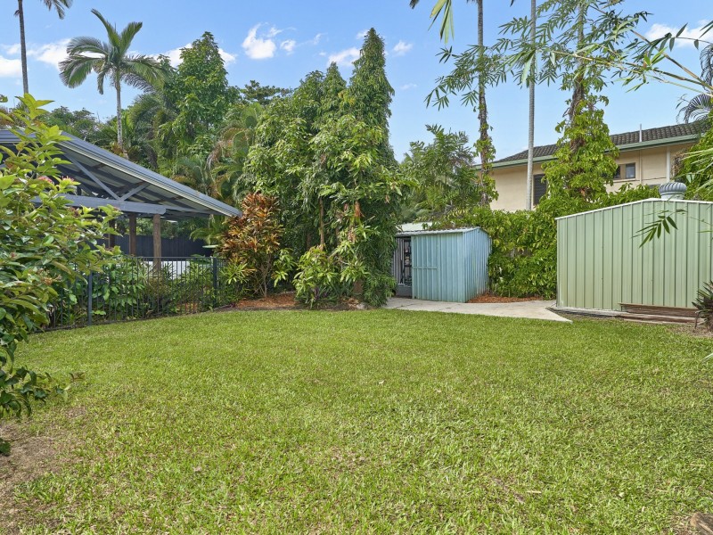 9 Derby Street, Yorkeys Knob QLD 4878